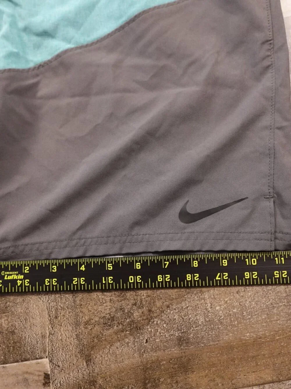 Nike Swim‎ Trunks Men’s Large 9” Inseam Black Teal Colorblock